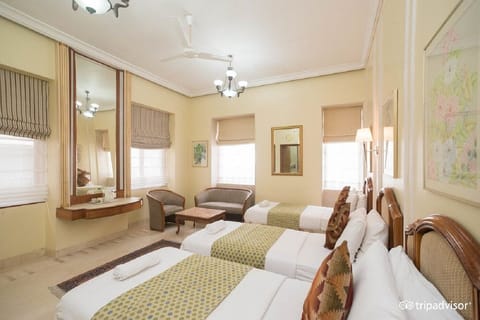 Grand Triple Room | In-room safe, individually furnished, desk, iron/ironing board
