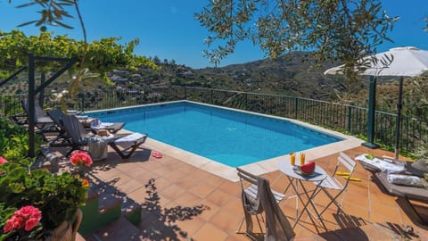 Casa Jazmín Azul Cómpeta by Ruralidays