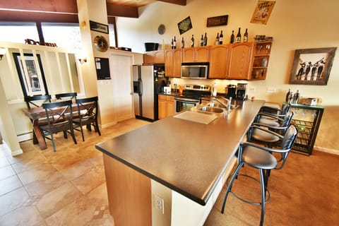 Large Kitchen Bar Seats 3 - Large Kitchen Bar Seats 3