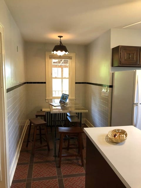 Breakfast nook off of the kitchen.