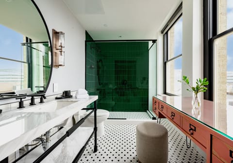 Studio, 1 King Bed, Corner | Minibar, in-room safe, individually decorated, individually furnished