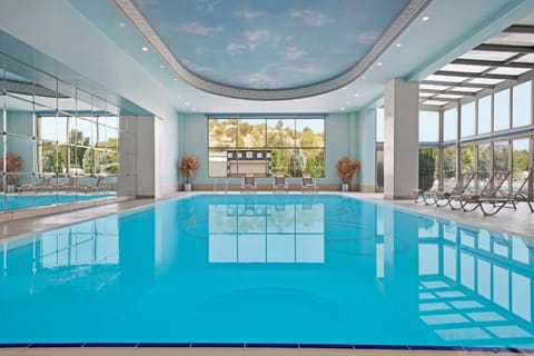 Couples treatment rooms, sauna, hot tub, steam room, Turkish bath
