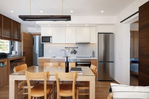 A fully equipped kitchen with top-quality fixtures.