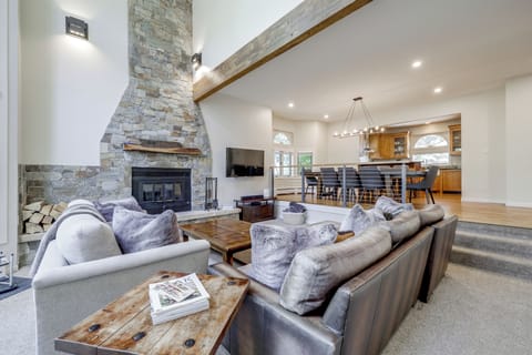 Avon Vacation Rental Townhome | 4BR | 4BA | 2,900 Sq Ft | Steps to Access