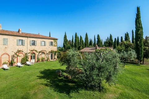 Building Exterior, Garden