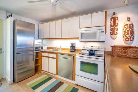 Full-size Kitchen Appliances