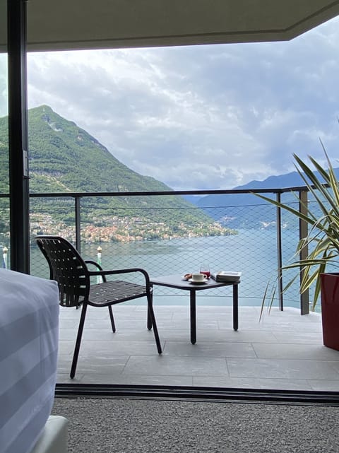 Deluxe Double Room, Lake View | Balcony view
