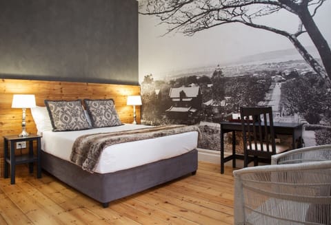 Double Room | Desk, blackout drapes, soundproofing, bed sheets