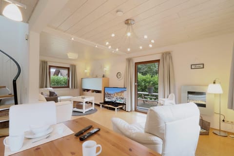 House, 4 Bedrooms, Sauna | Living room | 50-inch plasma TV with satellite channels, TV, video-game console
