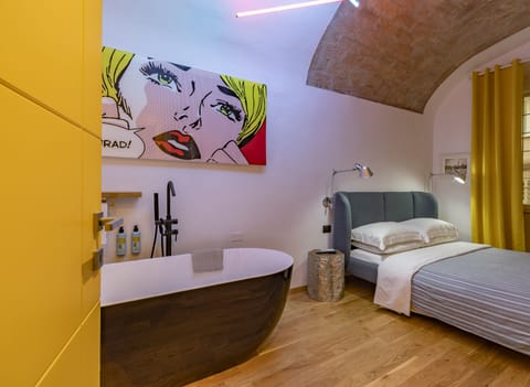 Design Room | Premium bedding, down comforters, memory foam beds, desk