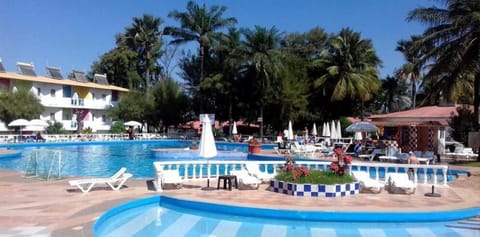 Seasonal outdoor pool, pool umbrellas, sun loungers