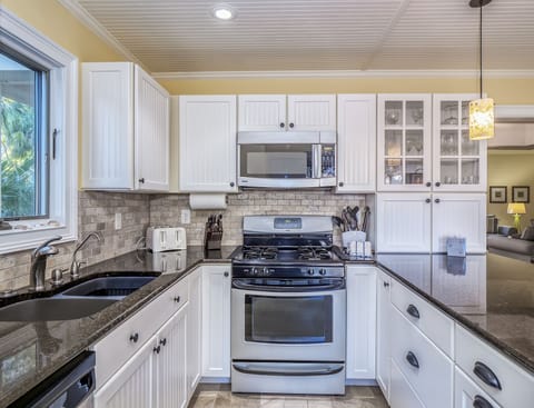 The kitchen is beautiful.