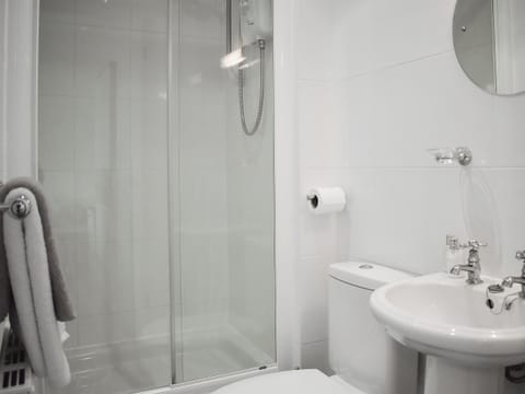 En-suite shower room | View Point, Near Torquay