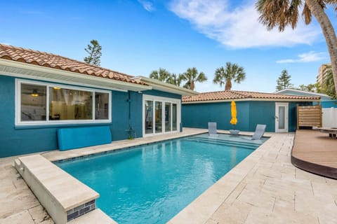 Heated Pool Available – Enjoy year-round swimming (additional fee may apply)