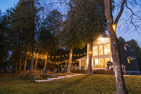 Welcome to your home away from home for your Door County vacation. The Bay is a cozy lakefront cabin on Clark Lake with all the amenities you could hope for and close to all the attractions Door County has to offer.