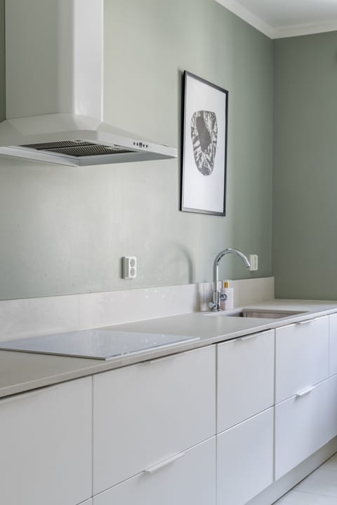 Prestige City Home | Private kitchen | Full-size fridge, microwave, oven, stovetop