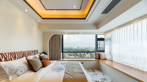 2304Presidential Residence No.1, 108 square meters/270° large panoramic bay window/luxury experience | Premium bedding, down comforters, memory foam beds
