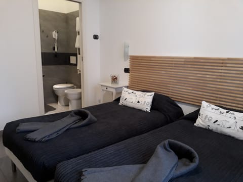 Egyptian cotton sheets, premium bedding, down comforters