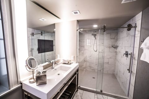 Egyptian cotton sheets, premium bedding, pillowtop beds