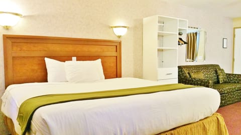 Desk, WiFi (free), alarm clocks, bed sheets
