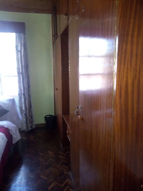 Executive Double Room | Desk, blackout drapes, free WiFi, bed sheets