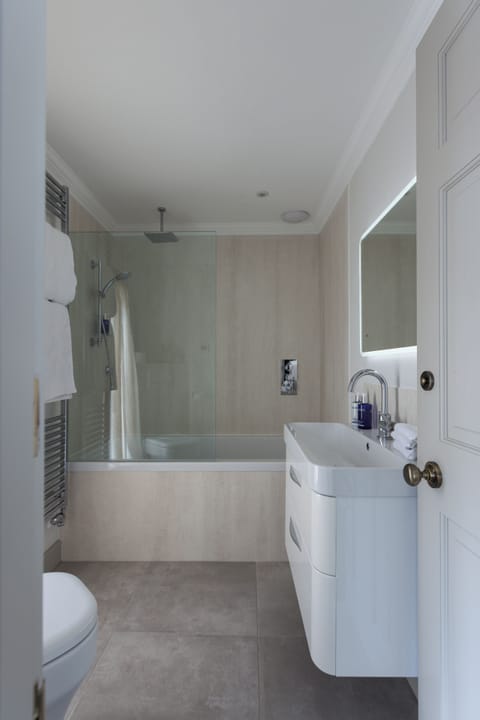 In-room safe, individually decorated, individually furnished, desk