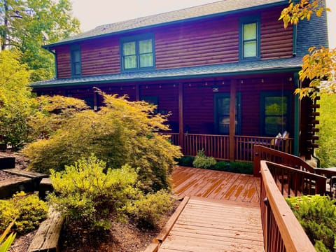 Walk from the ramp to the main entrance