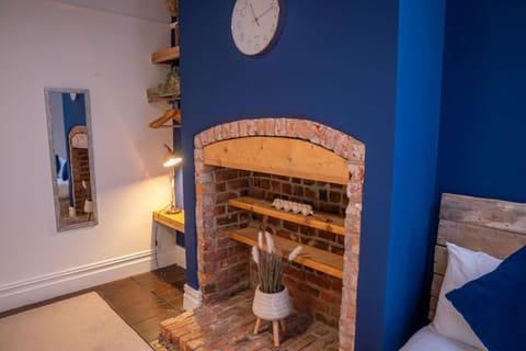 House, Private Bathroom | Lounge