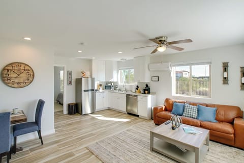 Peoria Vacation Rental | 1BR | 1BA | 630 Sq Ft | Step to Enter