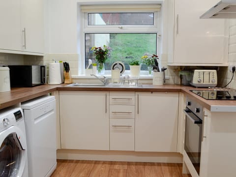Kitchen | Rhona’s Cottage, Abergavenny