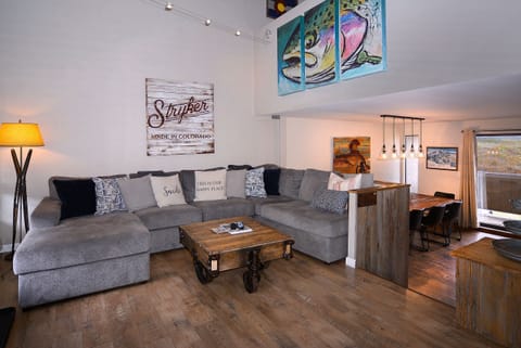 Remodeled Snowcrest condo