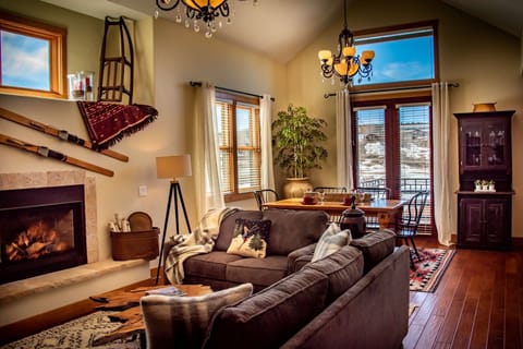 Warm up Beside the Cozy Fireplace in Mountain Modern Comfort!