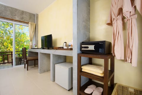 In-room safe, individually decorated, free WiFi, bed sheets