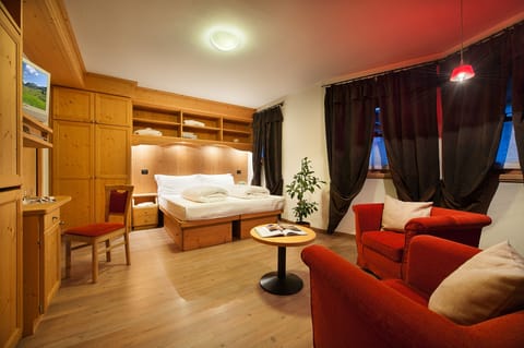 Family Suite, 2 Bathrooms | Premium bedding, down comforters, minibar, in-room safe