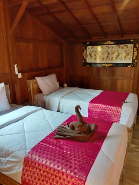 Premium bedding, free WiFi