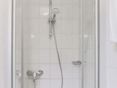 Shower, towels, soap, shampoo