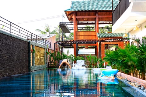 Poolside bar