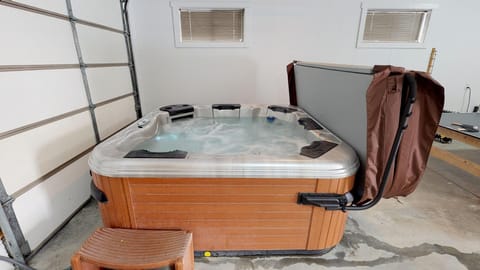Another amenity offered in this cabin is the great hot tub you can enjoy here.