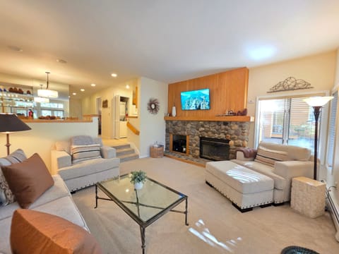 Main Level - Living Room