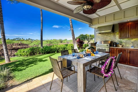 Peaceful lanai to relax & unwind at Palm Villas H1