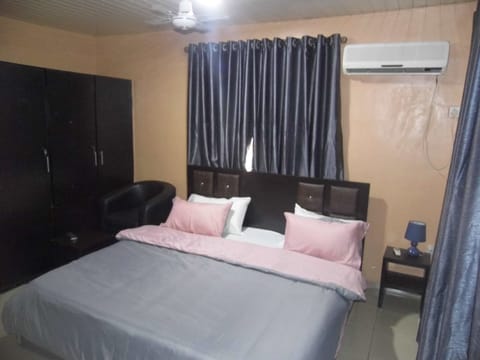 Individually furnished, desk, laptop workspace, blackout drapes