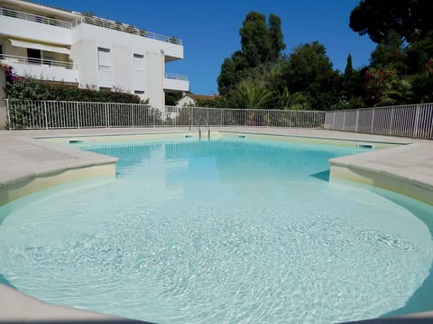 Water, Sky, Building, Property, Swimming Pool, Azure, Tree, Plant, Body Of Water, Leisure