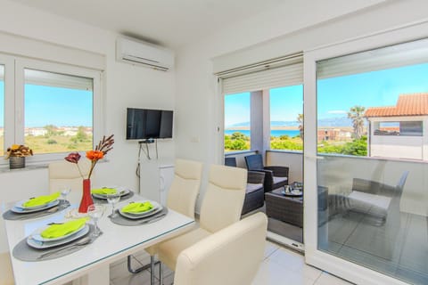 Apartment, Sea View A1 | In-room dining
