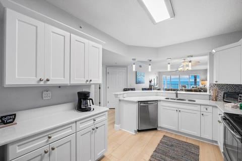 The Tides 266 Kitchen