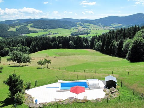 Blue, Swimming Pool, Resort, Leisure, Eco Hotel, Outdoor Furniture, Shade, Estate, Thermae, Sunlounger