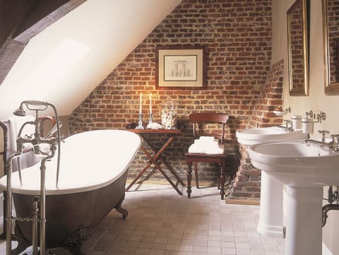 Free toiletries, hair dryer, bathrobes, slippers