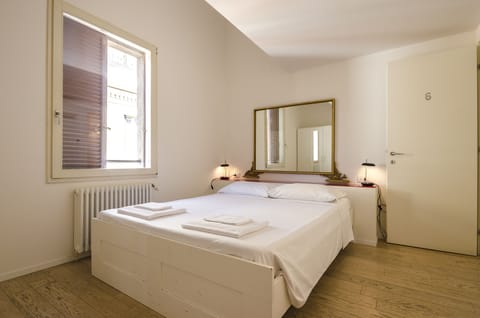 Apartment, 2 Bedrooms | 2 bedrooms, iron/ironing board, travel crib, free WiFi
