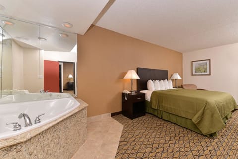 Premium bedding, iron/ironing board (on request), WiFi (free)