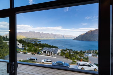 Private 2 Bedroom Apartment | Balcony
