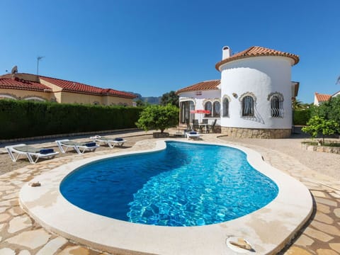 Water, Sky, Property, Plant, Azure, Building, Architecture, Tree, Body Of Water, Swimming Pool
